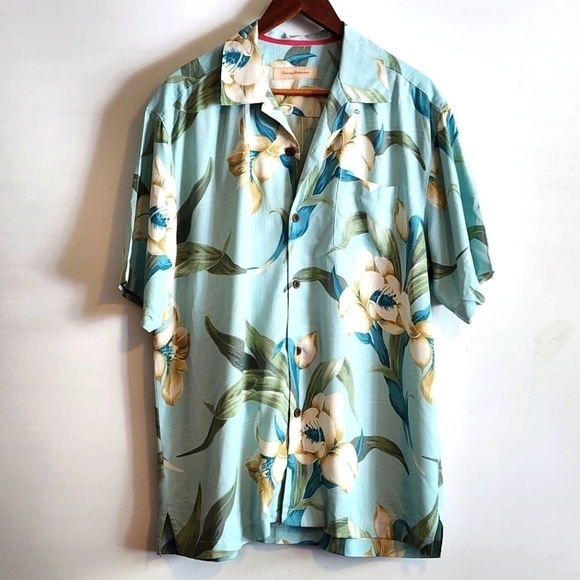 Tommy Bahama Tropical/Hawaiian Buttonup Shirt - Picture 1 of 5
